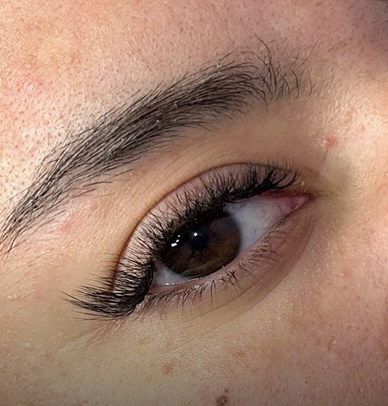 Volume Fox Eyes